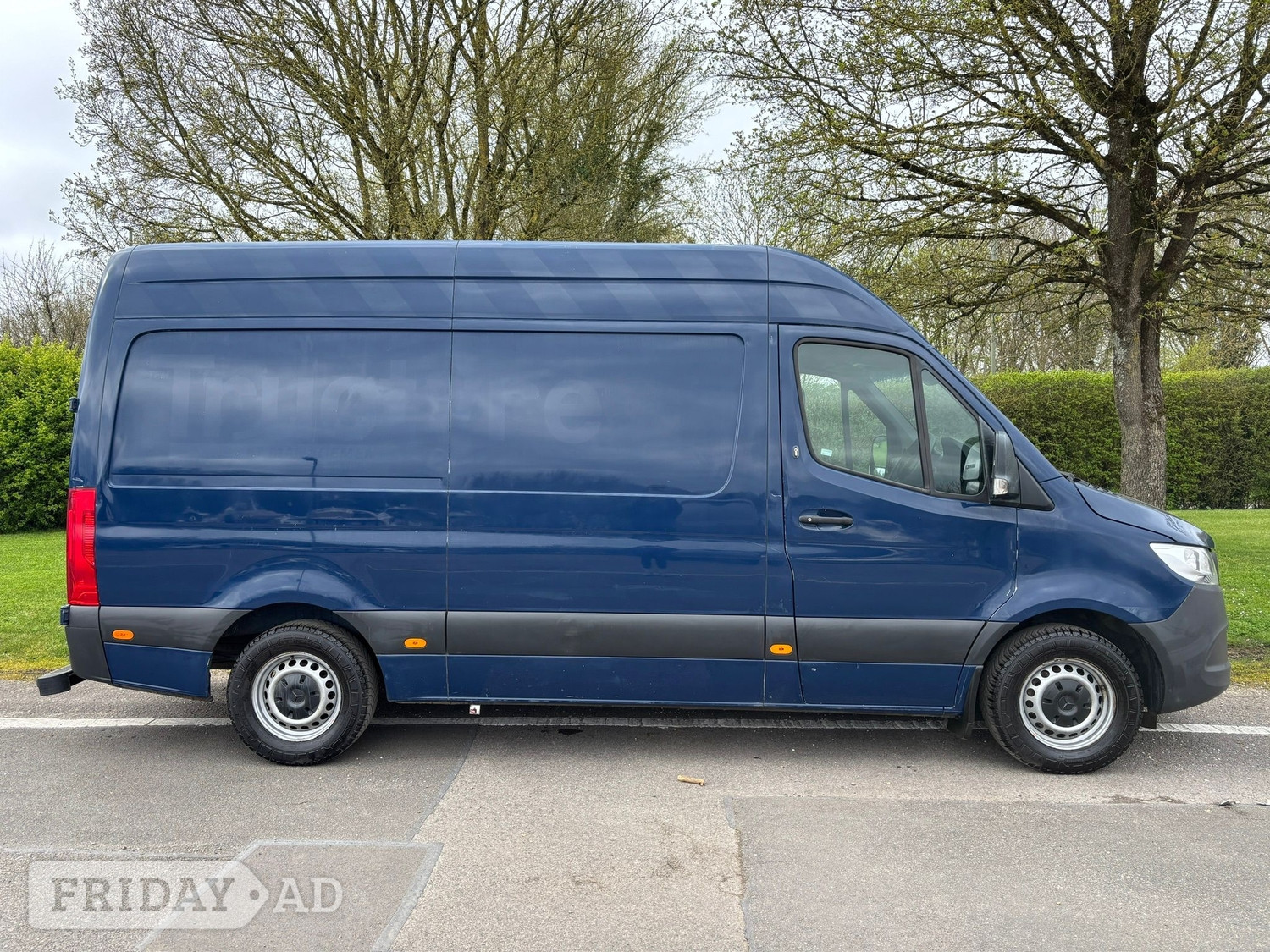 Mercedes-Benz Sprinter Chertsey