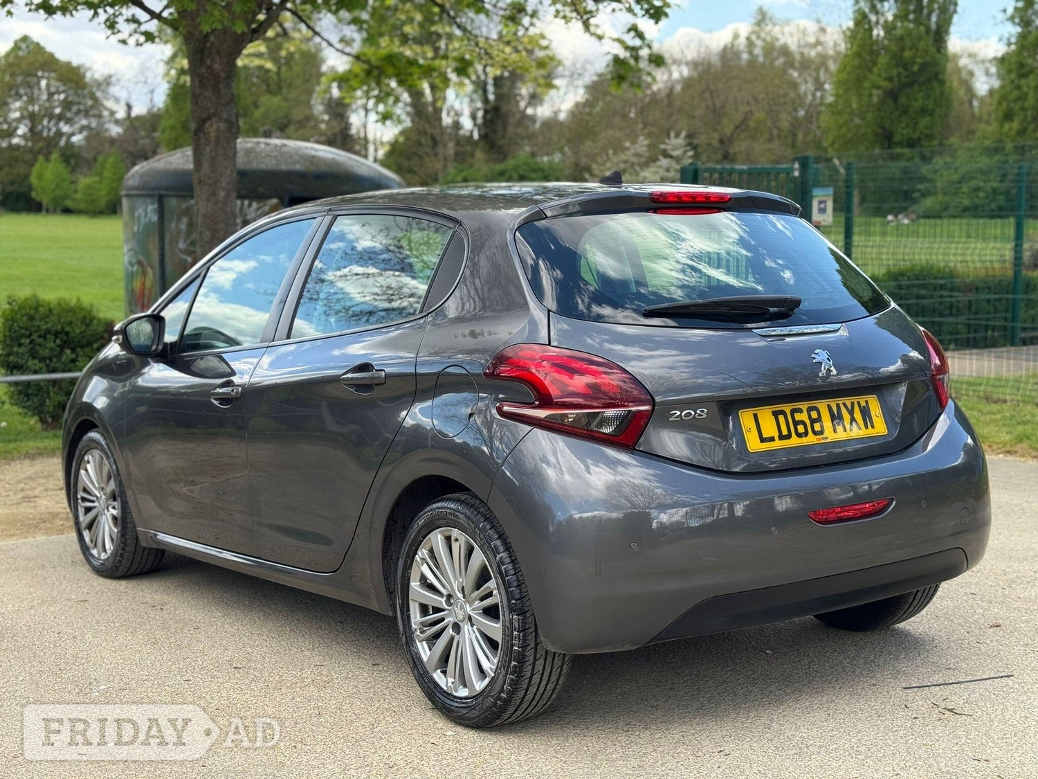 Peugeot 208 2019 - Cars in Hillingdon