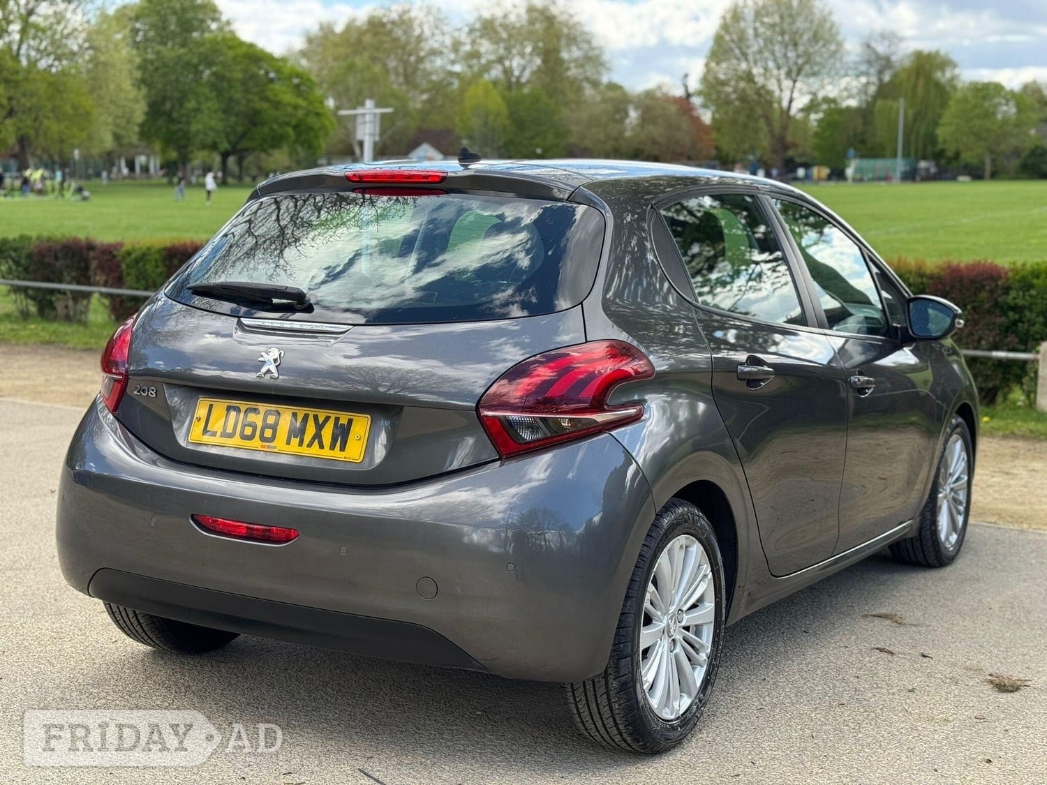 Peugeot 208 2019 - Cars