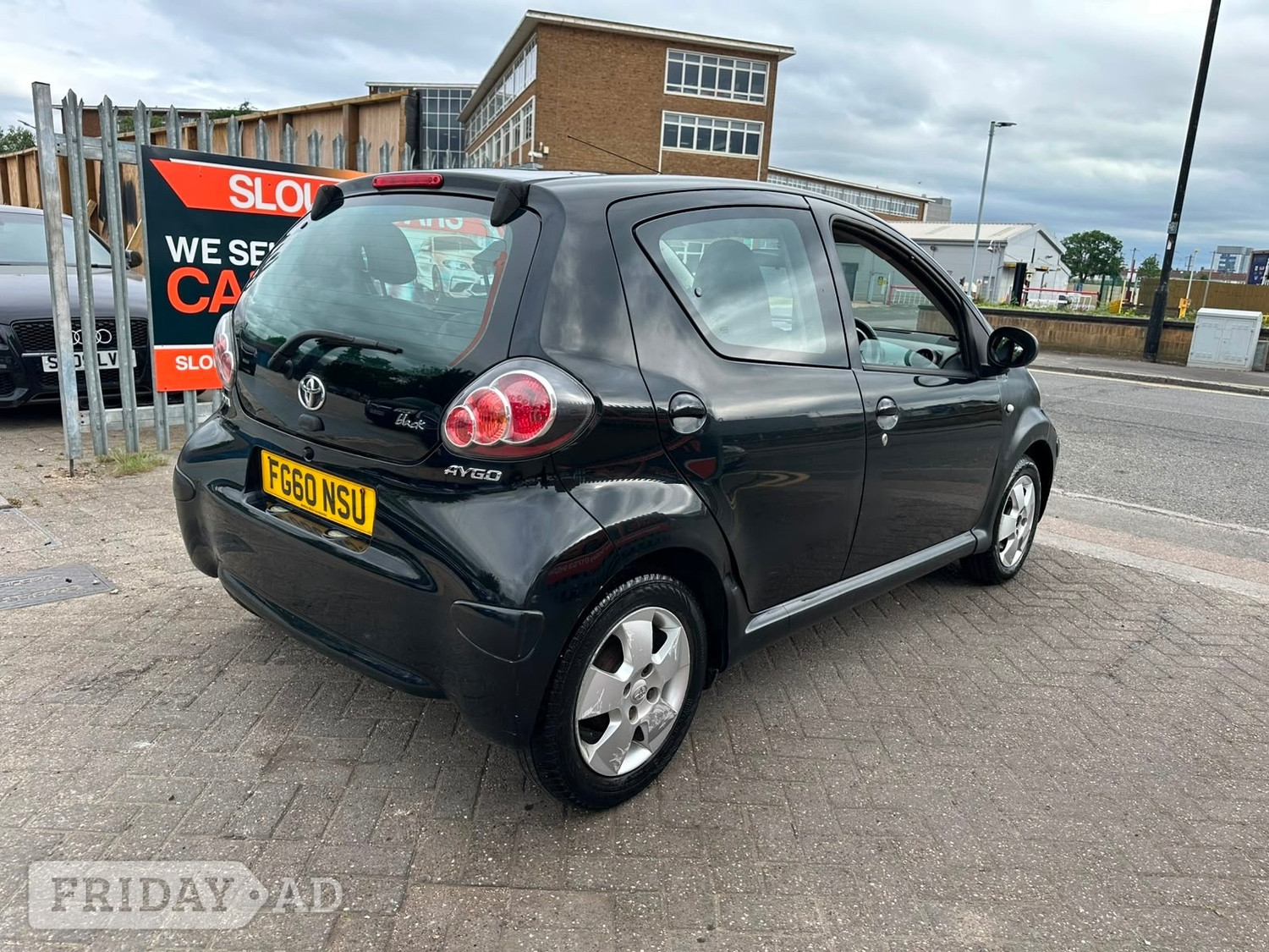 Toyota Aygo 2010 - Cars in Slough