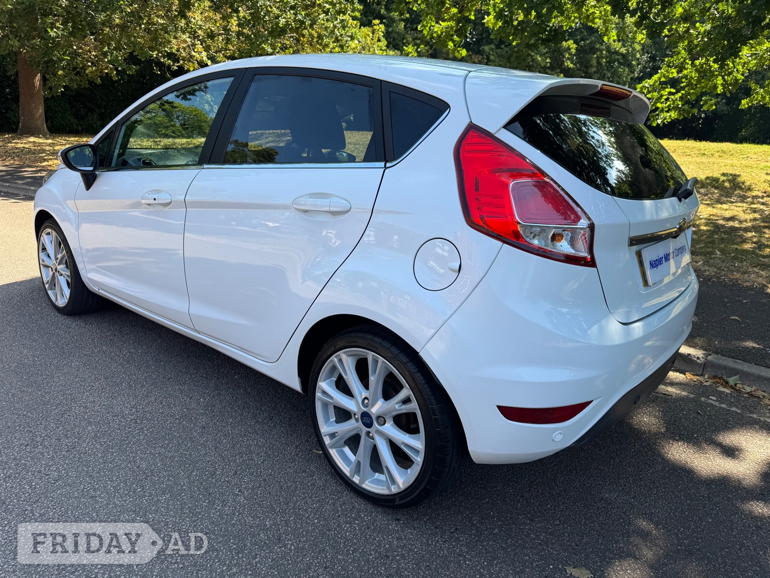 Ford Fiesta 2015 - Cars