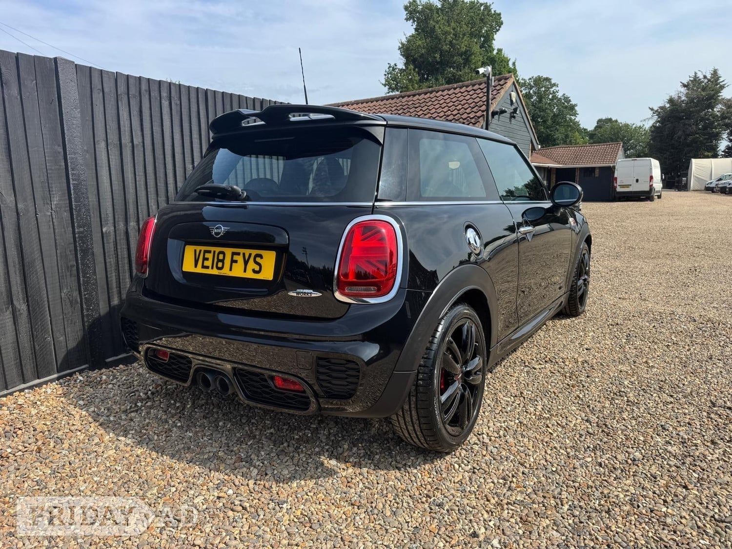 Mini Hatch 2018 - Cars in Addlestone