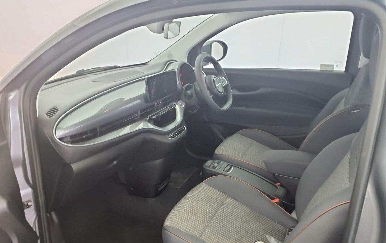 Fiat 500E Horsham