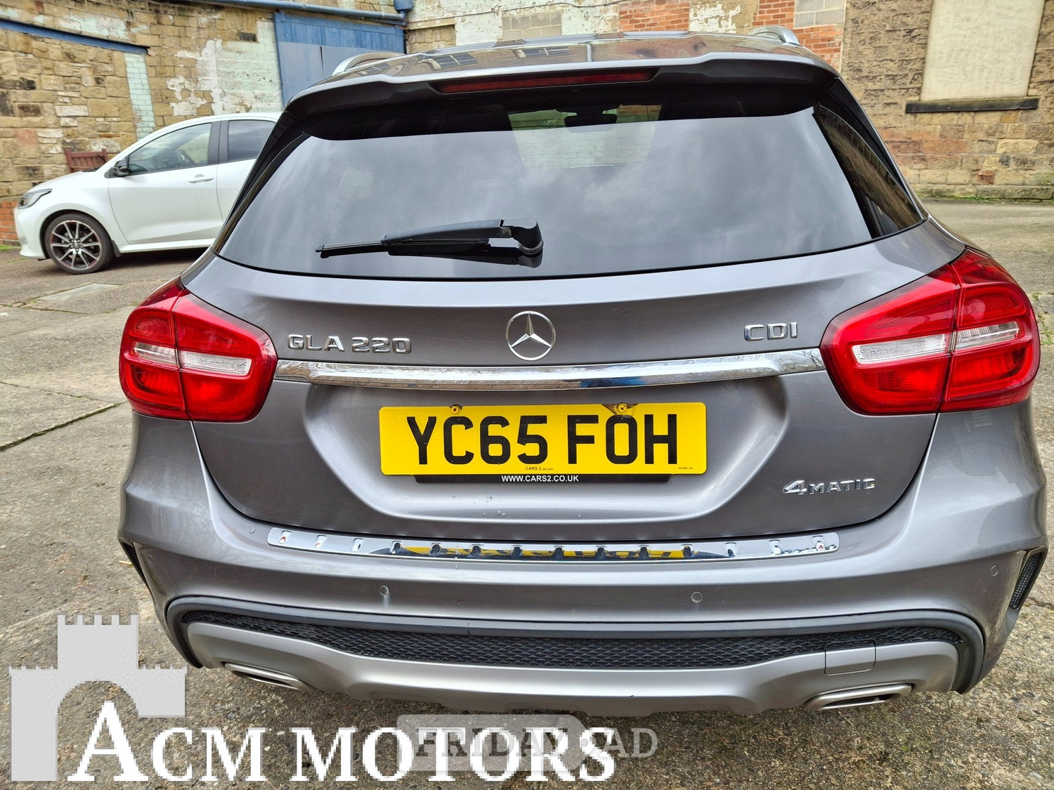 [ berth ]Mercedes-Benz GLA