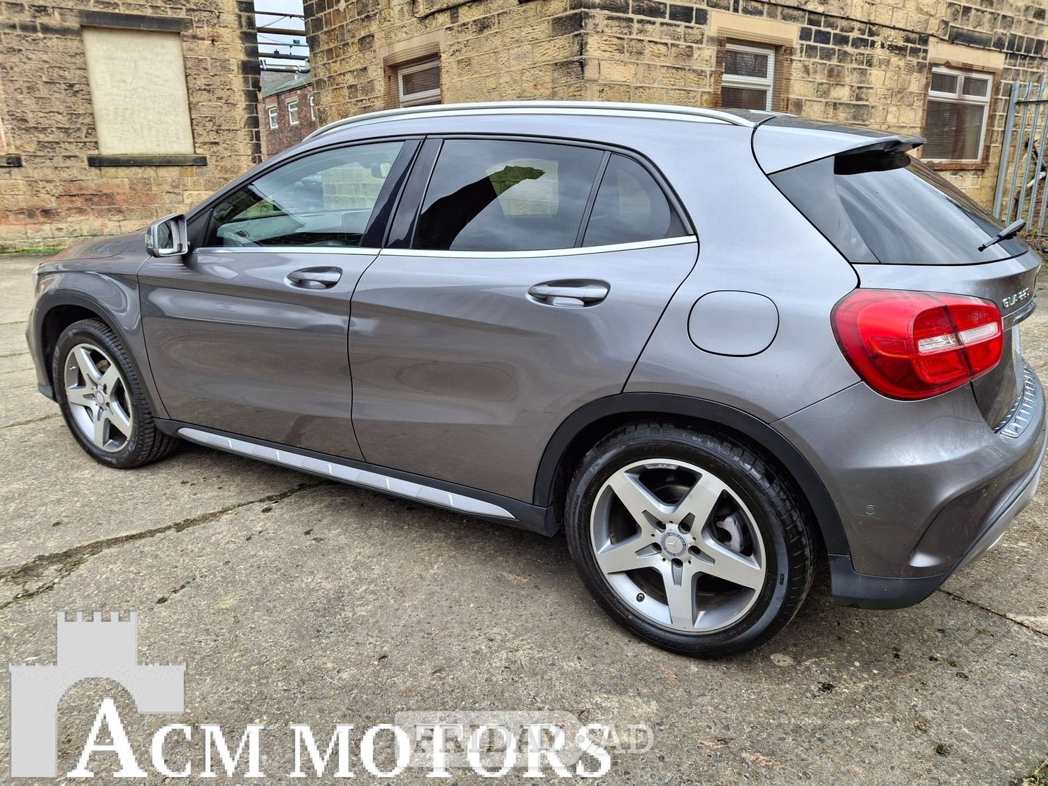 Mercedes-Benz GLA 2015 - Cars