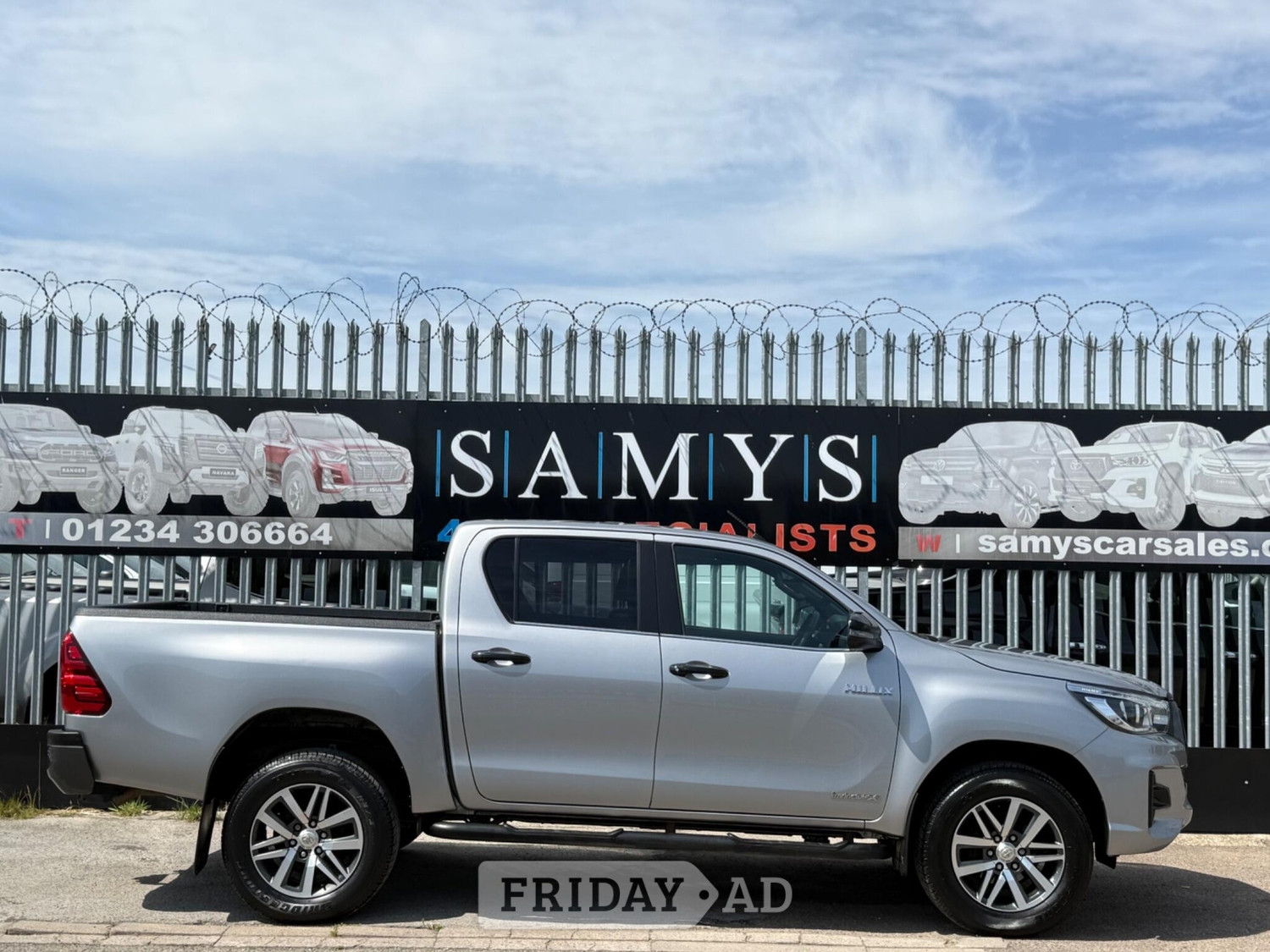 [ berth ]Toyota Hilux