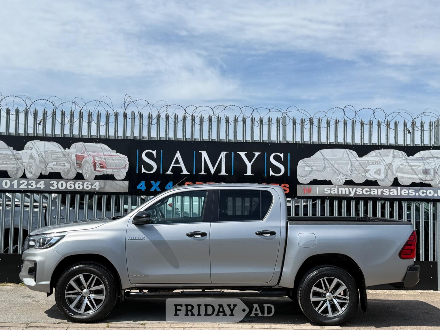 Toyota Hilux 2020 - Vans & Commercial Vehicles in Bedford