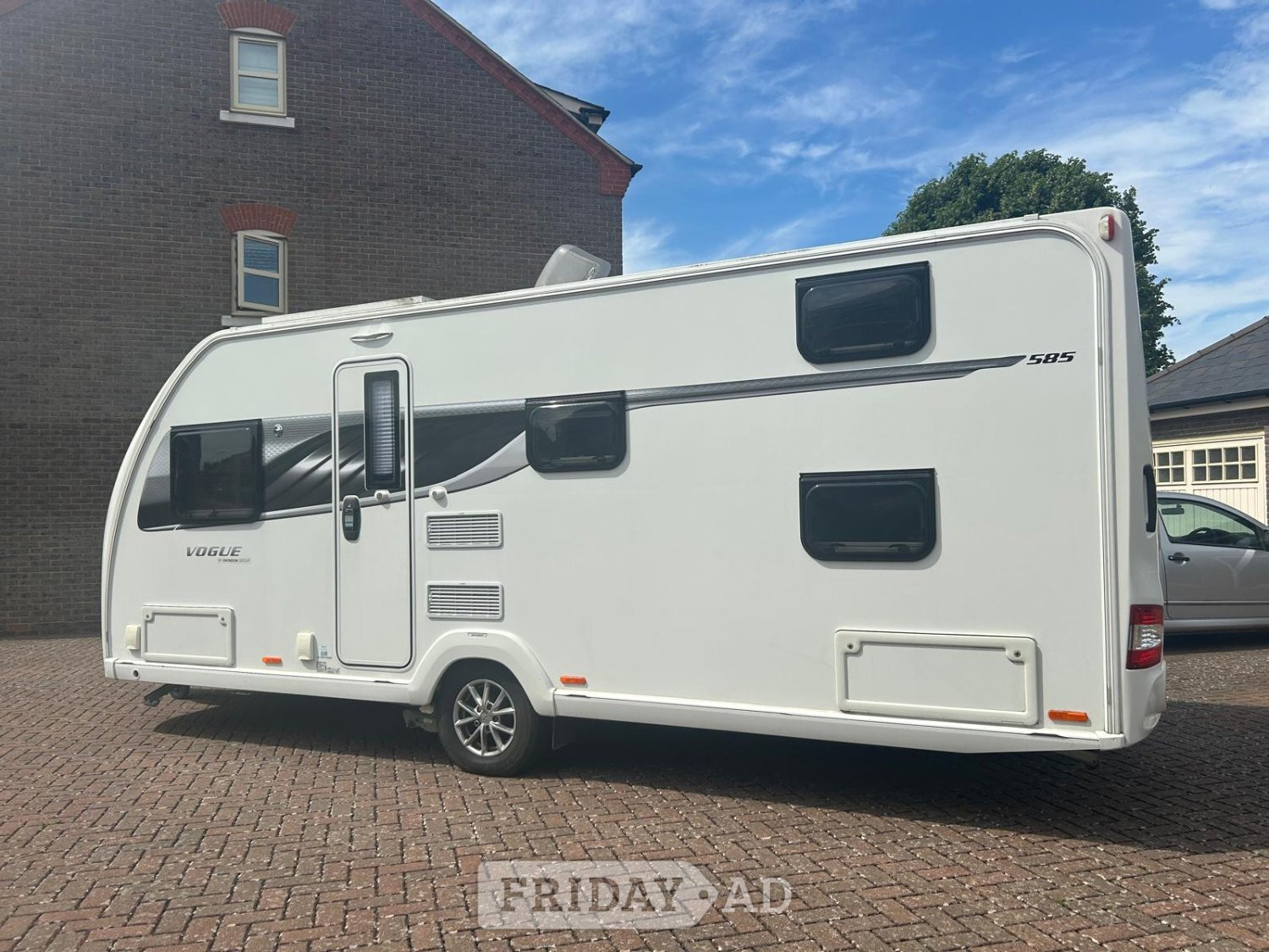 Swift Vogue 585 SR 2019 in Tring