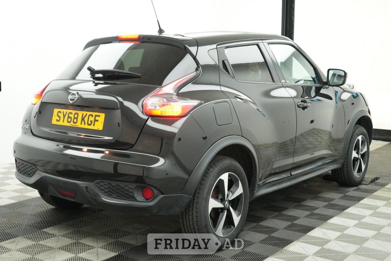 2018 Nissan Juke 1.6 Bose Personal Edition Euro 6 5dr - Cars in Lewes