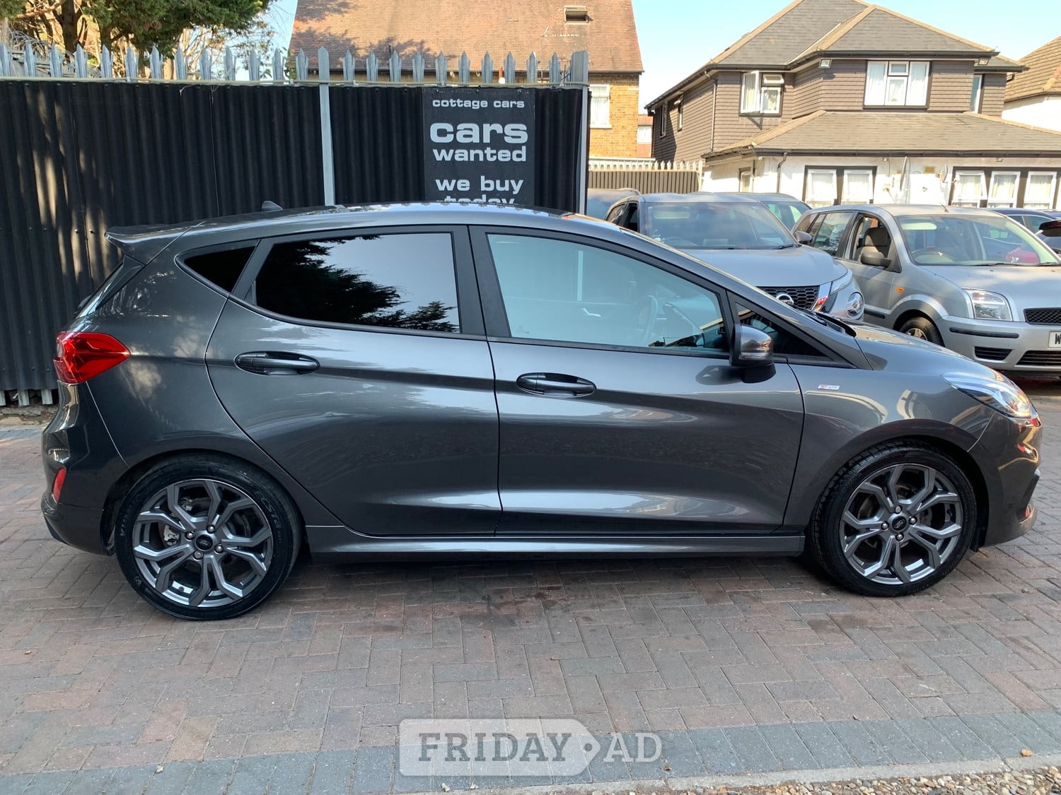 [ berth ]Ford Fiesta