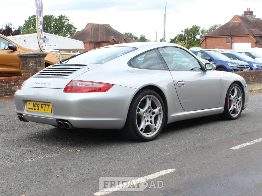 Porsche 911 Hassocks