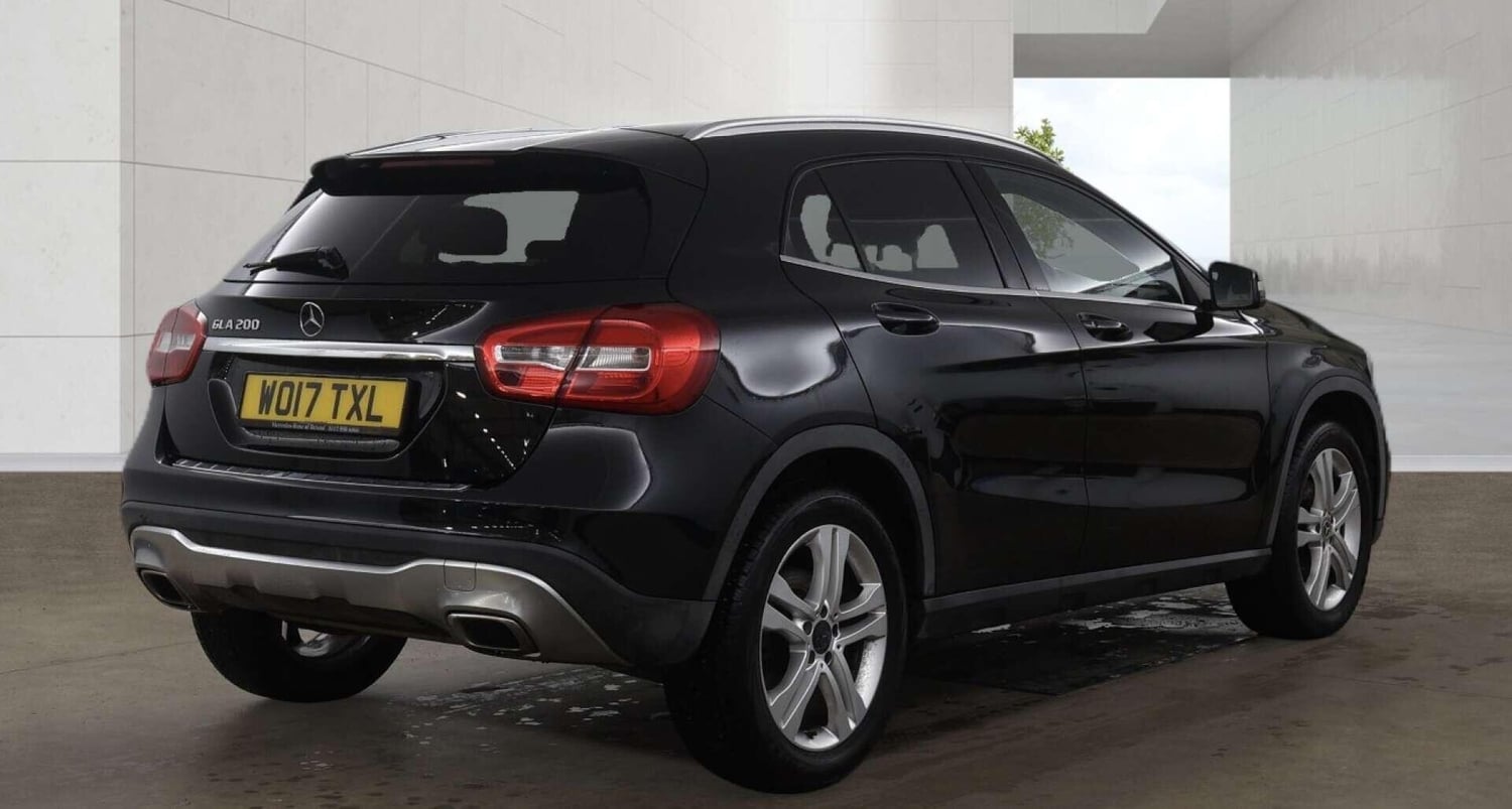 Mercedes-Benz GLA 2017 - Cars