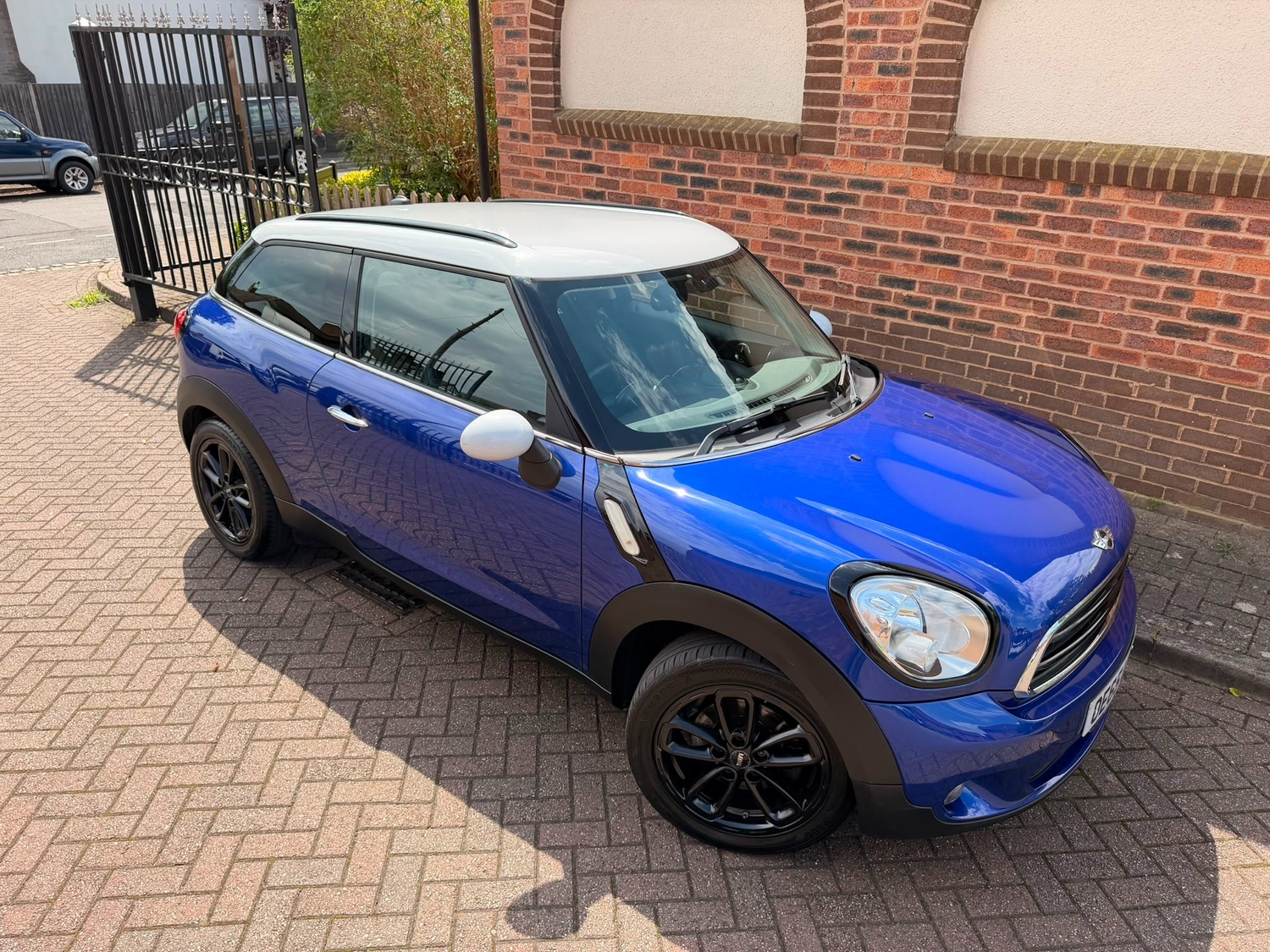 Mini Paceman Sutton
