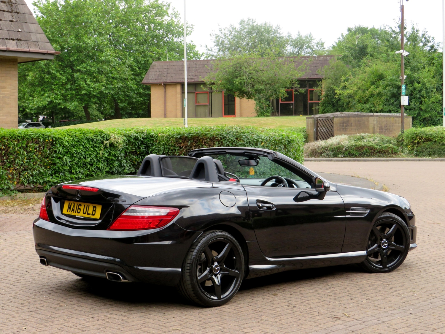 [ berth ]Mercedes-Benz SLK