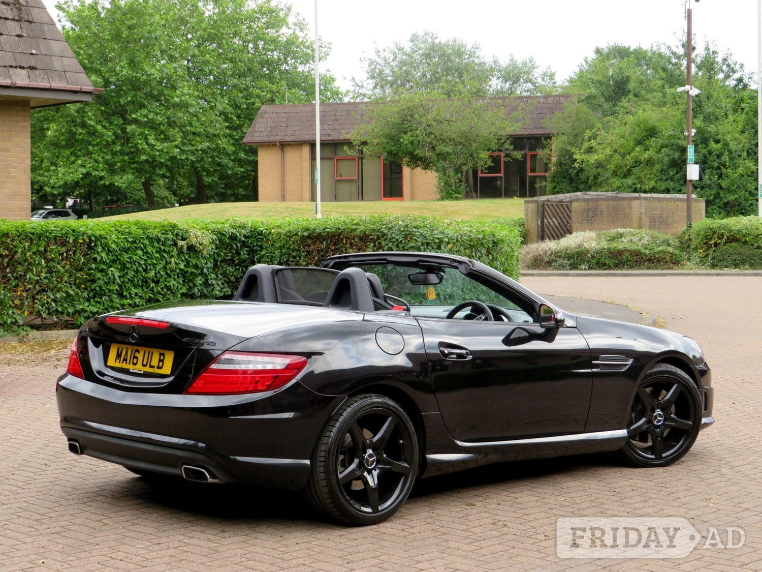 [ berth ]Mercedes-Benz SLK