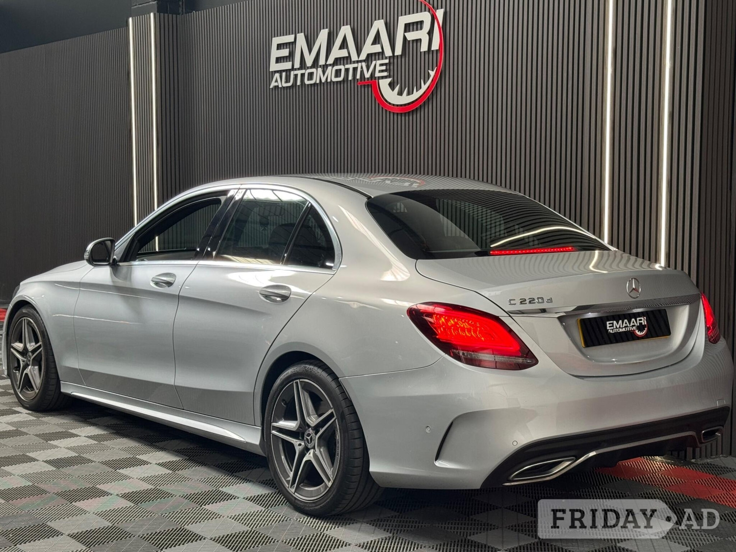 [ berth ]Mercedes-Benz C Class