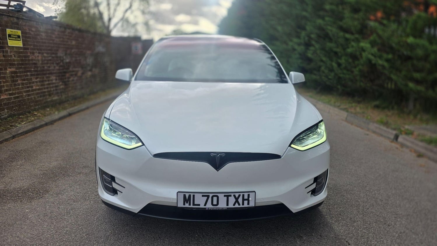 [ berth ]Tesla Model X