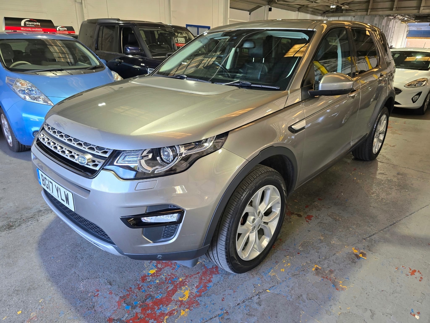 [ berth ]Land Rover Discovery Sport