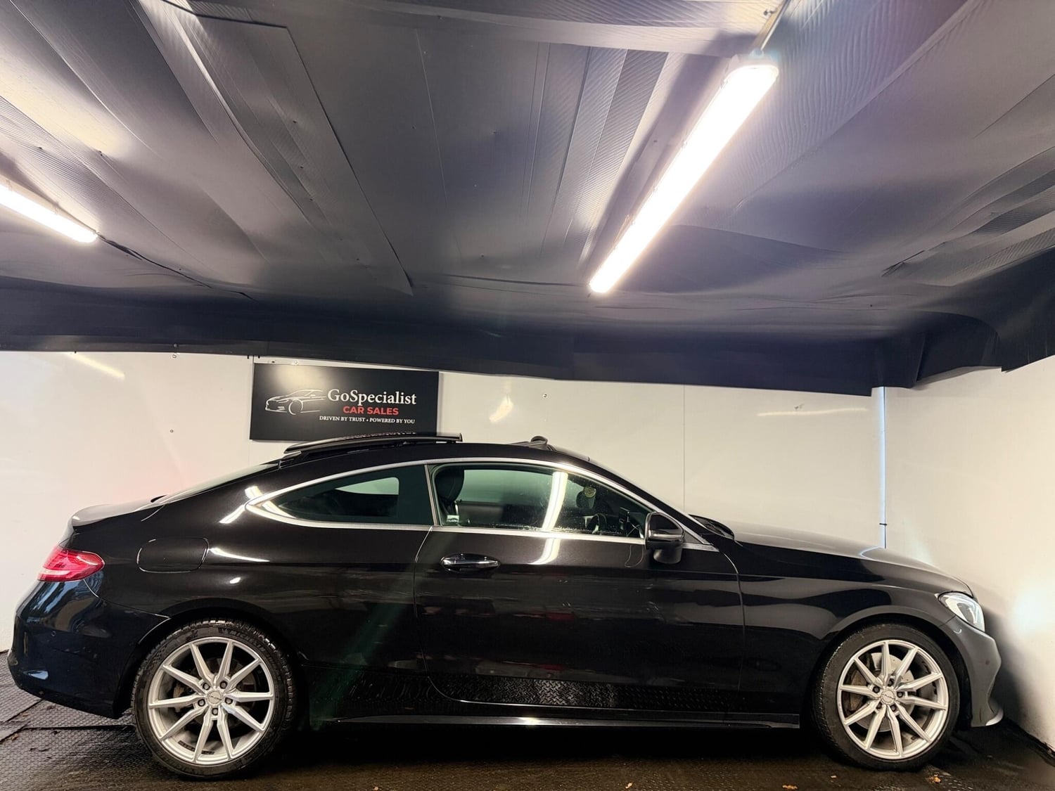 Mercedes-Benz C Class 2017 - Cars in St. Albans
