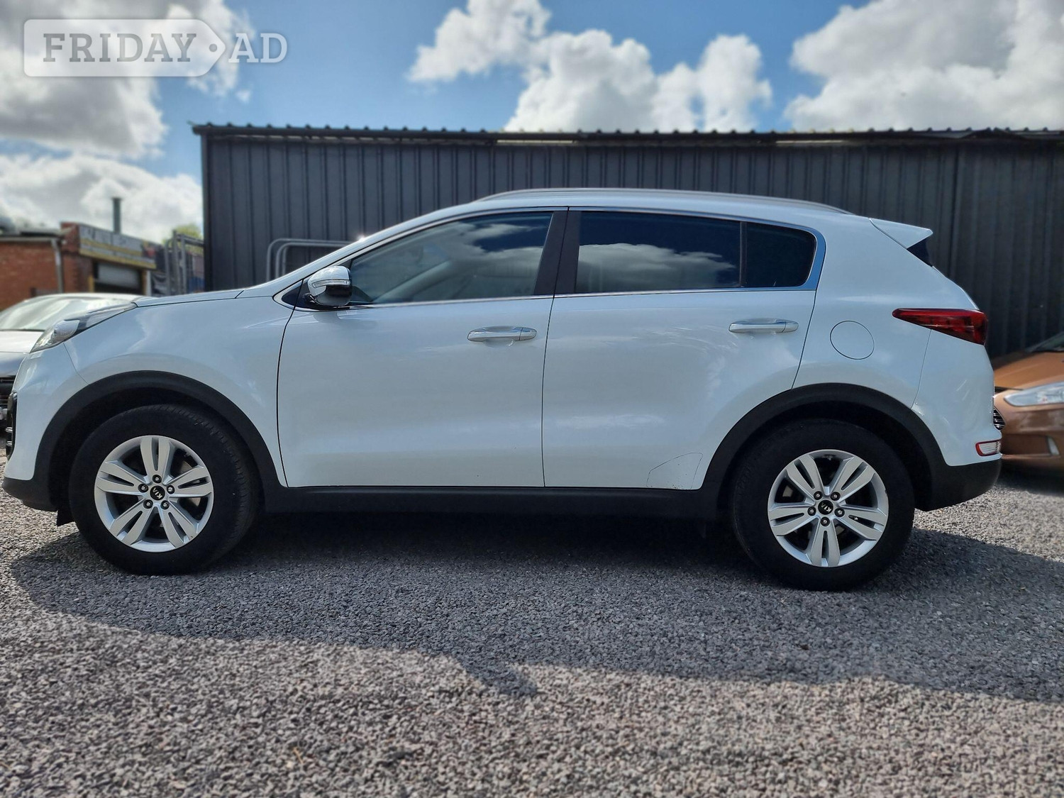 [ berth ]Kia Sportage