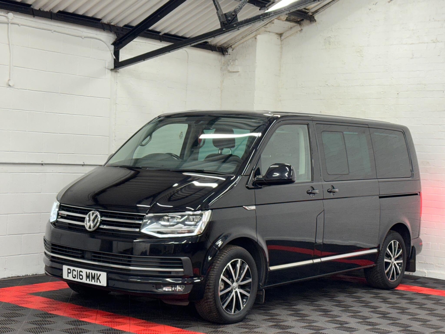 Volkswagen Caravelle 2016 - Cars