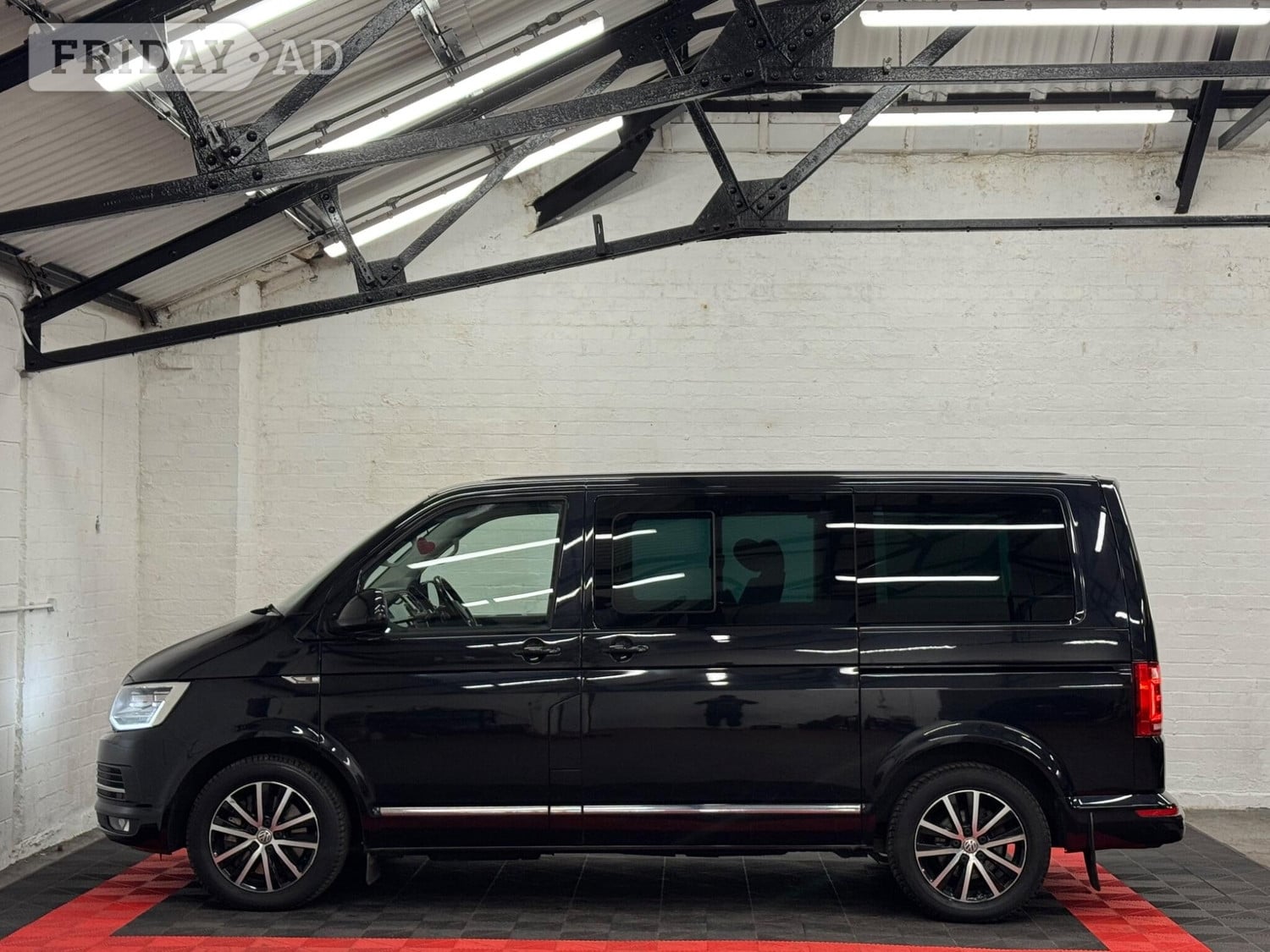 [ berth ]Volkswagen Caravelle