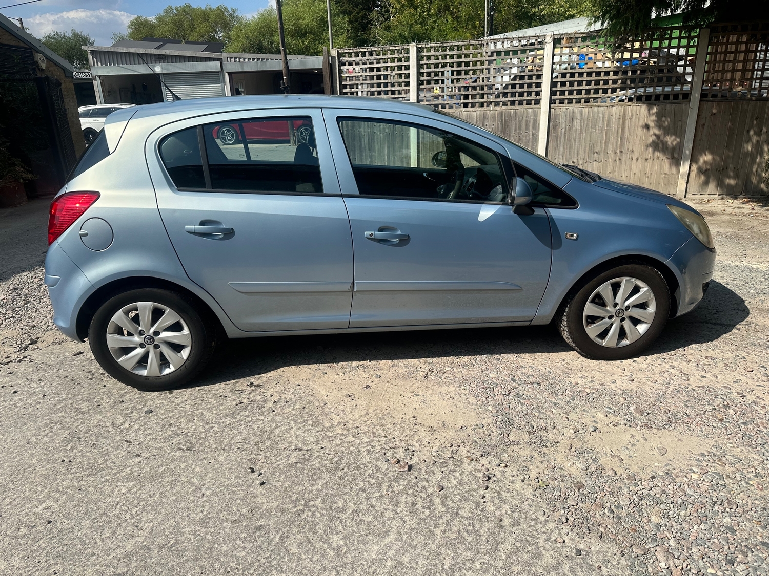 [ berth ]Vauxhall Corsa