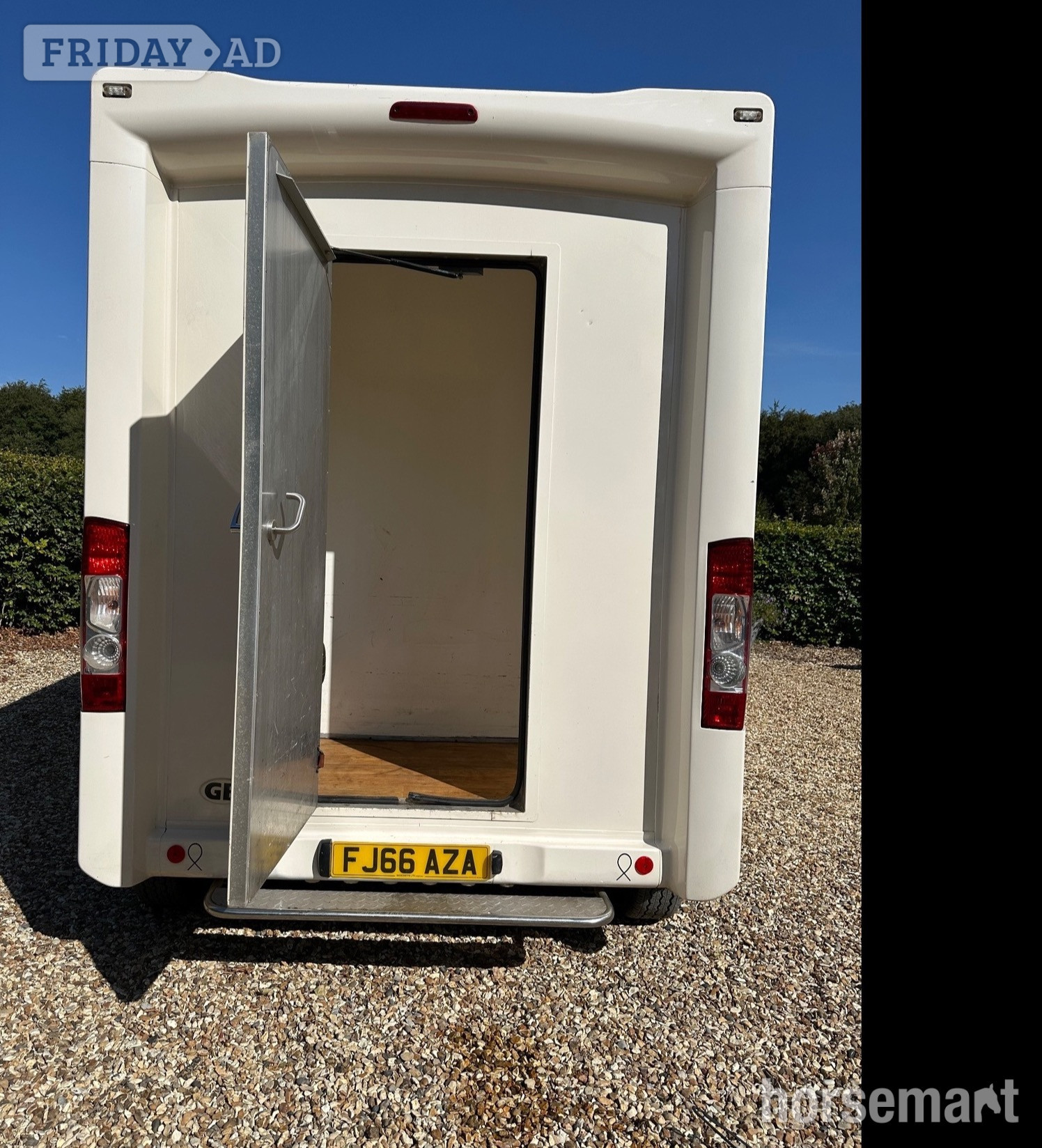 Custom Ducato 35 Multijet Fiat Horsebox - Trailers & Horseboxes in Andover