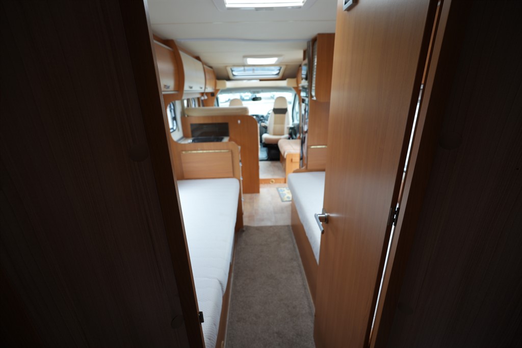 [3 berth ]Burstner Nexxo T720
