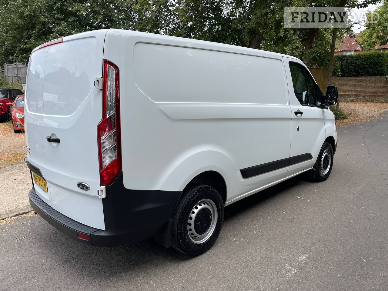 [ berth ]Ford Transit Custom