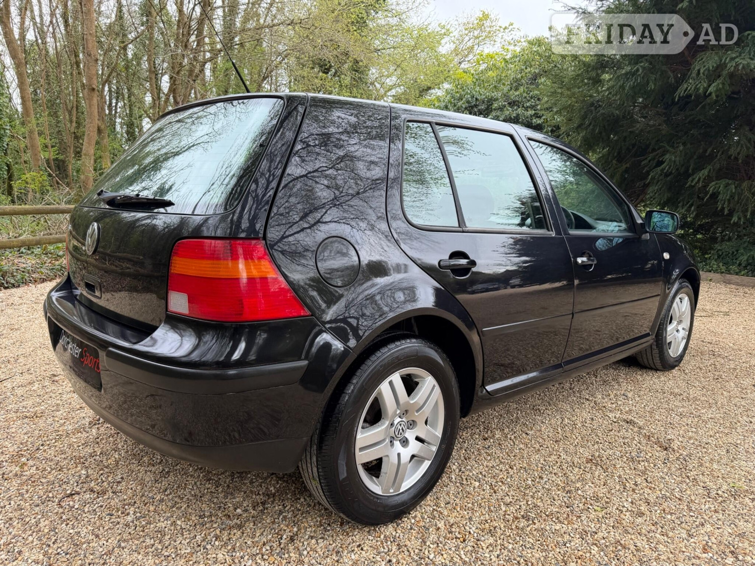 Volkswagen Golf 2003 - Cars