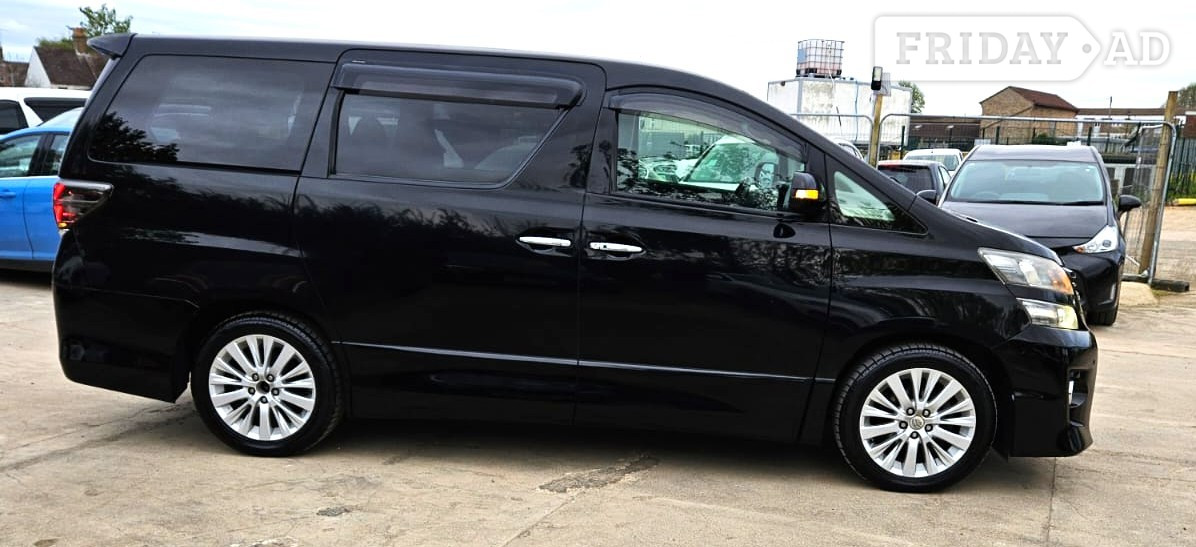 [ berth ]Toyota Vellfire