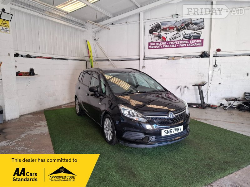 Vauxhall Zafira Tourer 2017 in Dewsbury