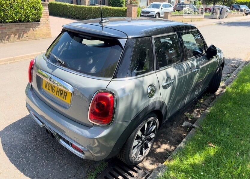Mini Hatch Barnet