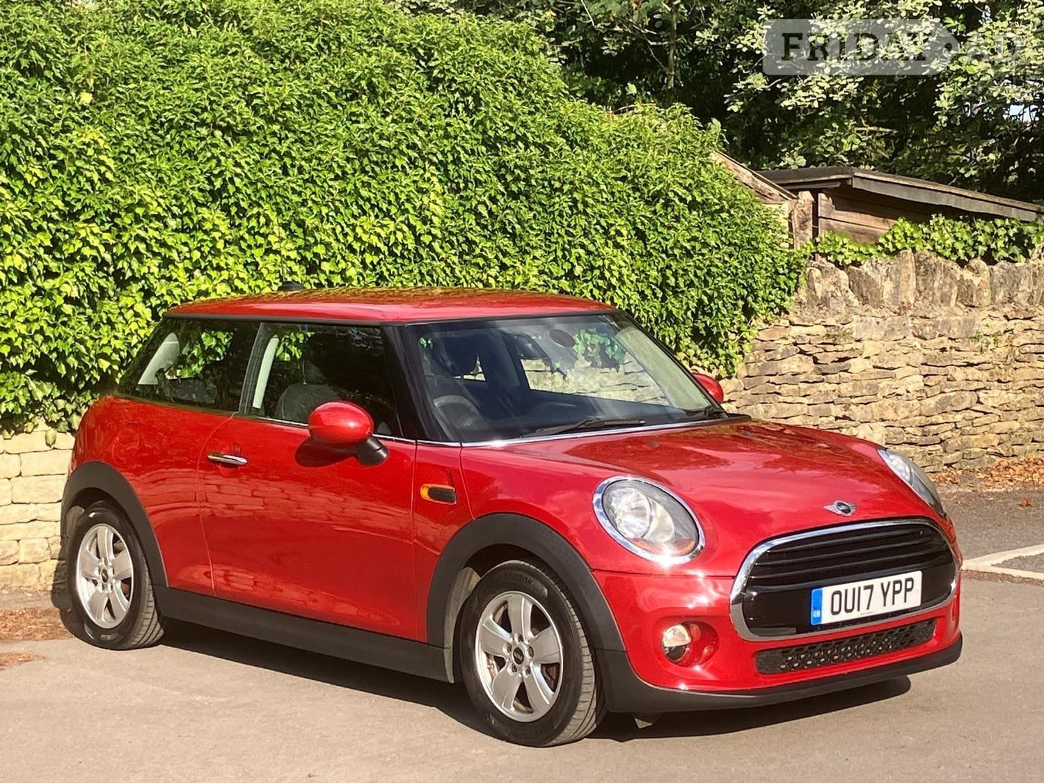 Mini Hatch 2017 in Wantage