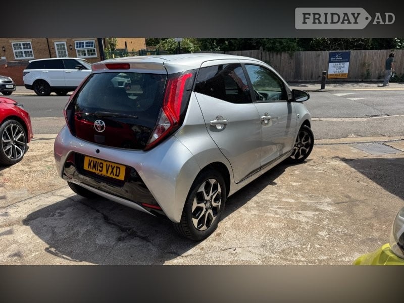Toyota Aygo 2019 - Cars