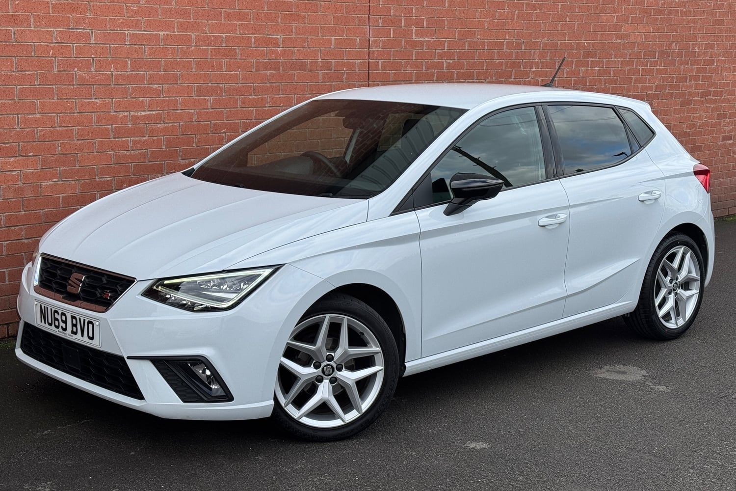 SEAT Ibiza 2019 - Cars