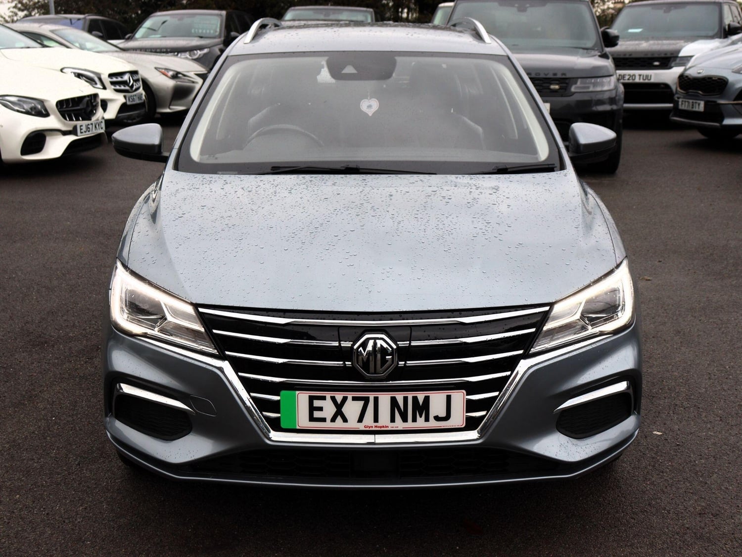 [ berth ]MG MG5