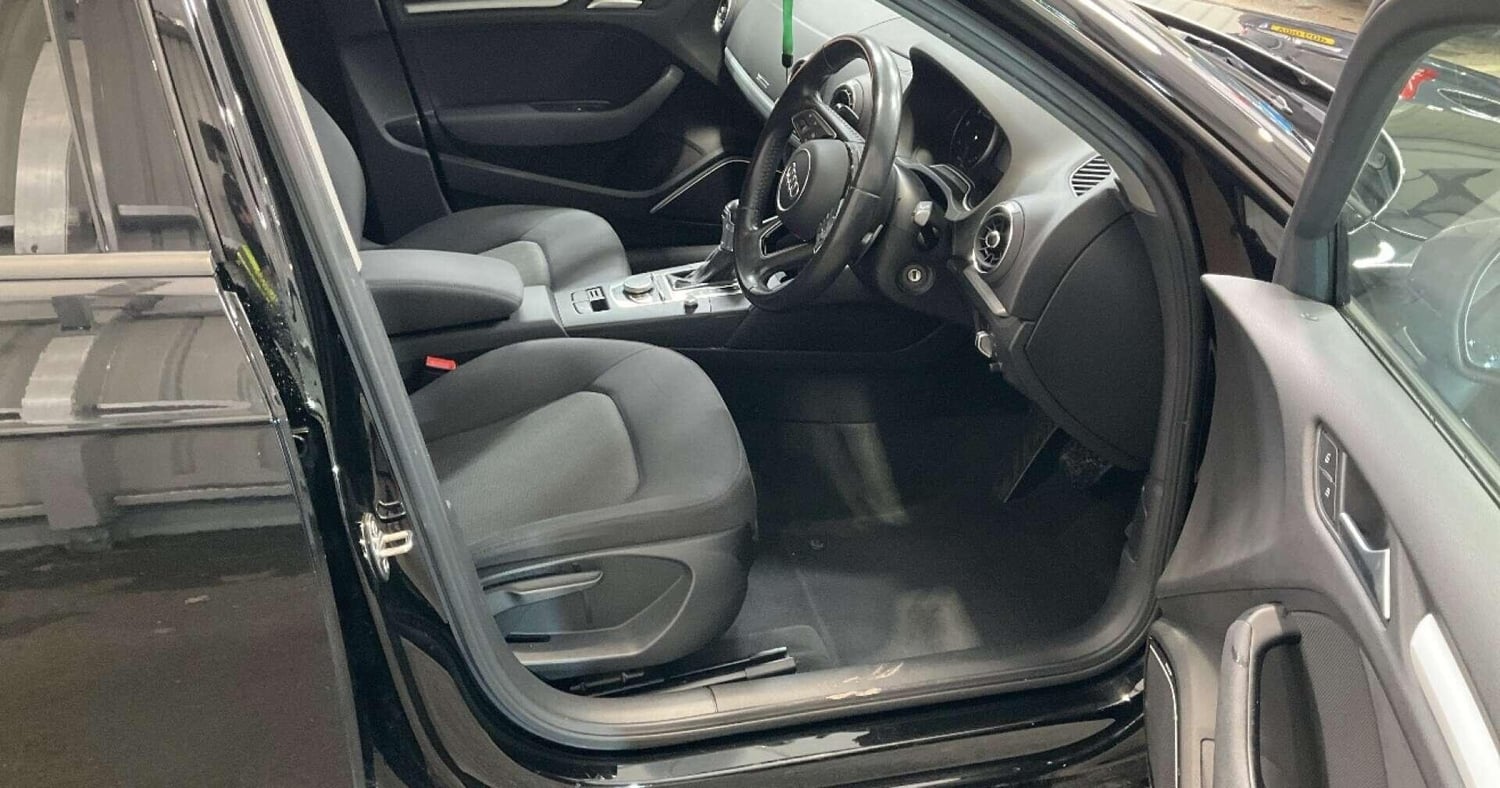 [ berth ]Audi A3