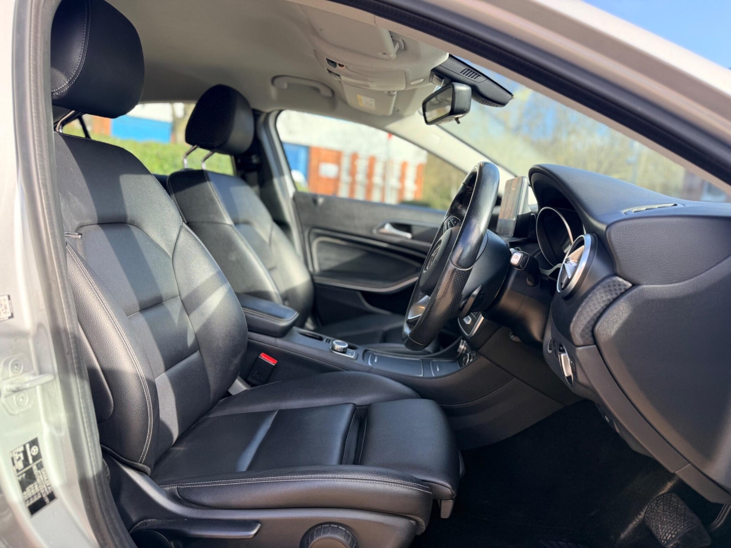 [ berth ]Mercedes-Benz A Class