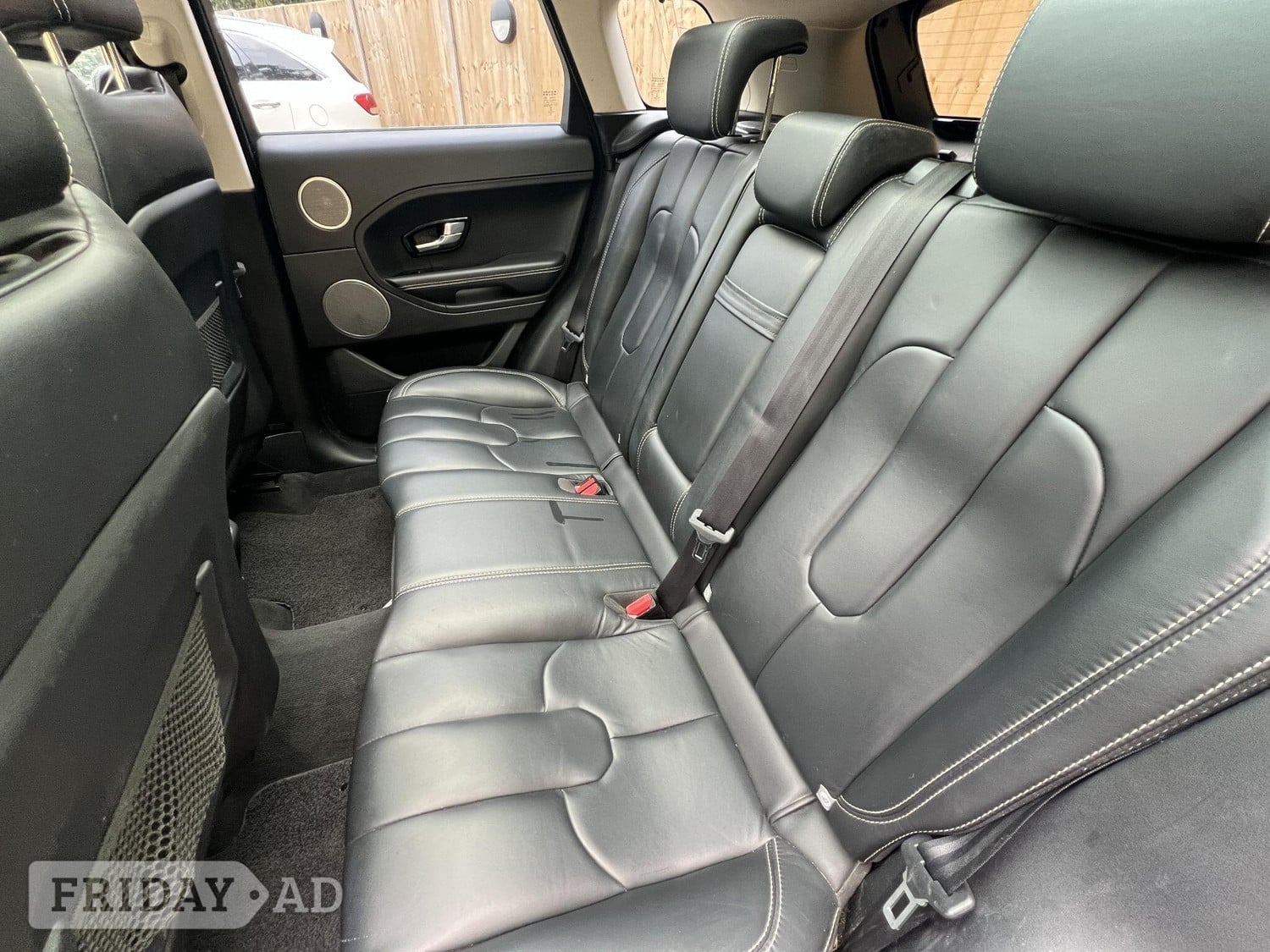 Land Rover Range Rover Evoque 2013 - Cars in Cranleigh