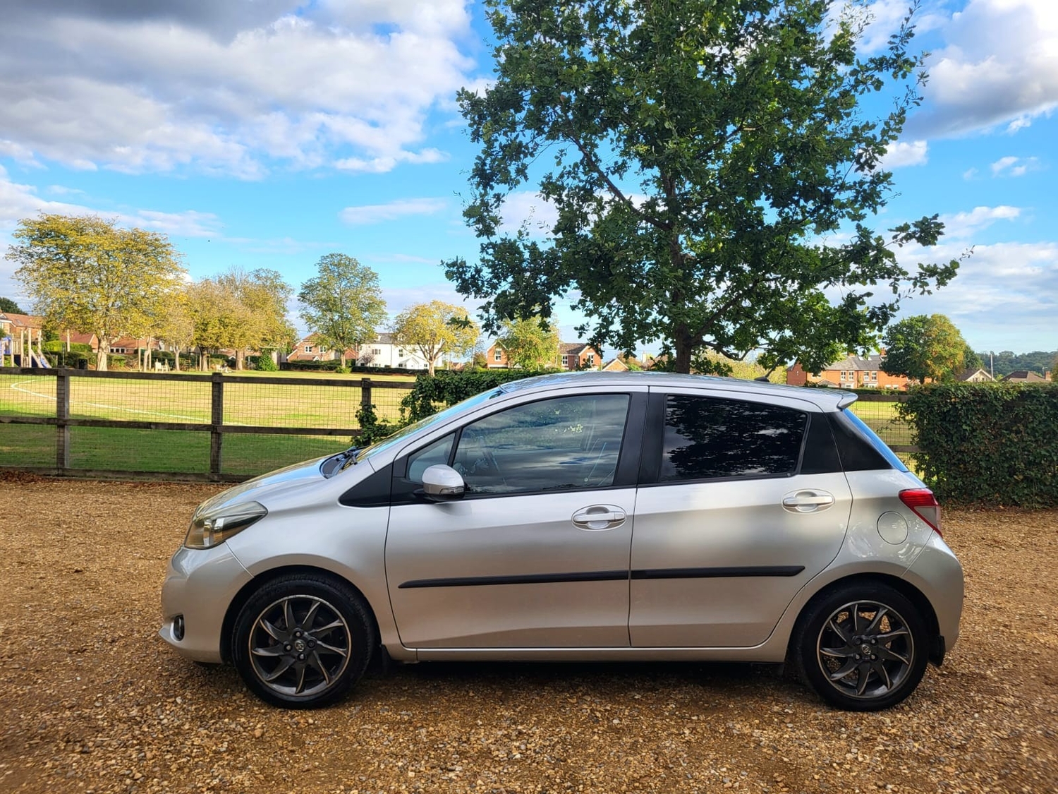 Toyota Yaris 2012 - Cars in Southampton