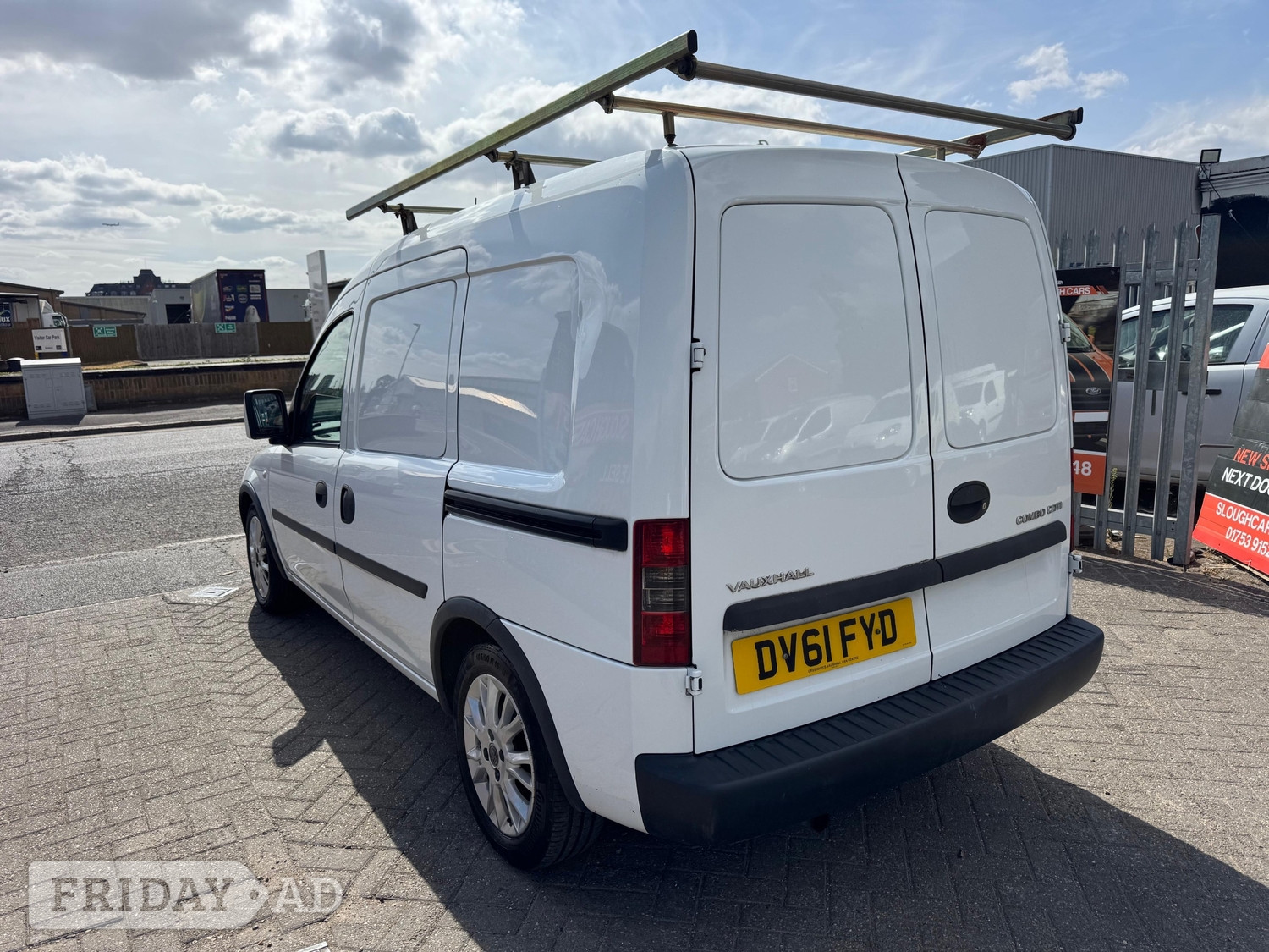 [ berth ]Vauxhall Combo