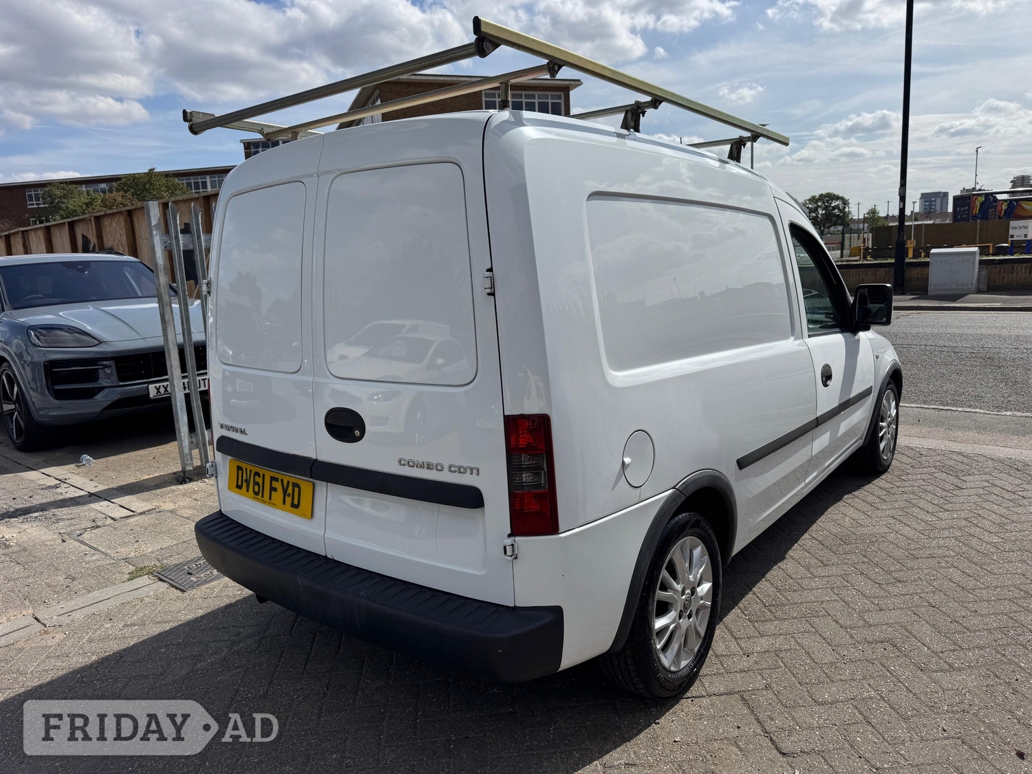 Vauxhall Combo 2011 - Vans & Commercial Vehicles in Slough