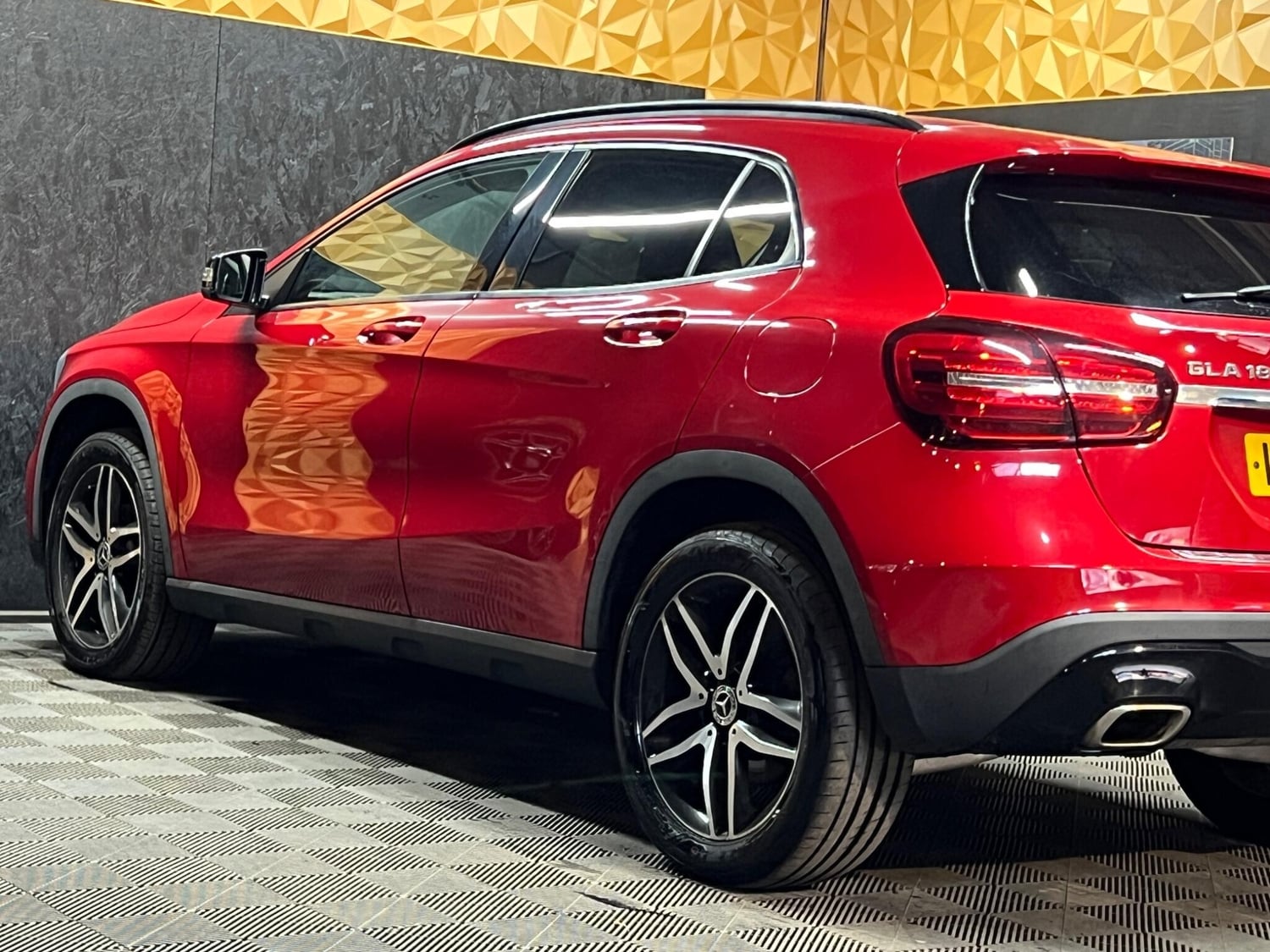 Mercedes-Benz GLA 2018 - Cars in Halifax