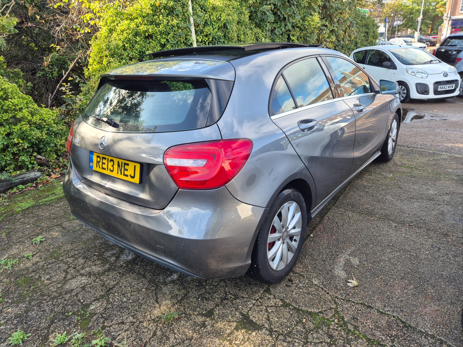 [ berth ]Mercedes-Benz A Class