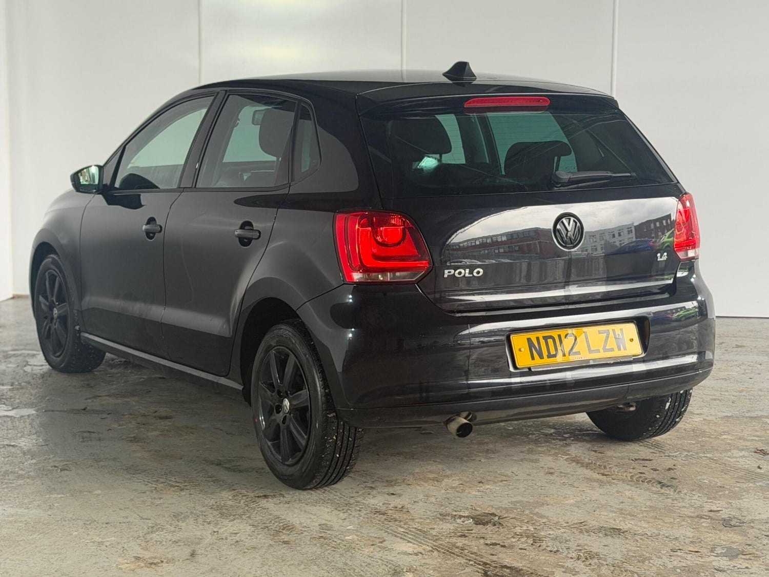 Volkswagen Polo 2012 - Cars in Manchester