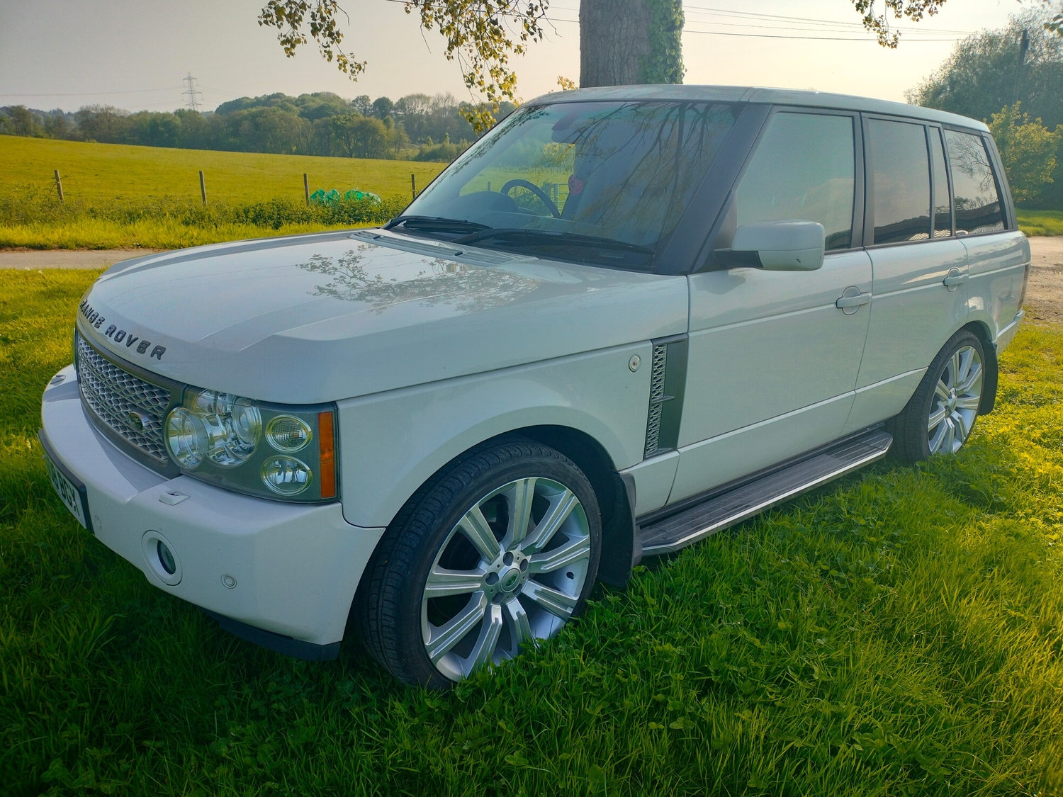 [ berth ]Land Rover Range Rover