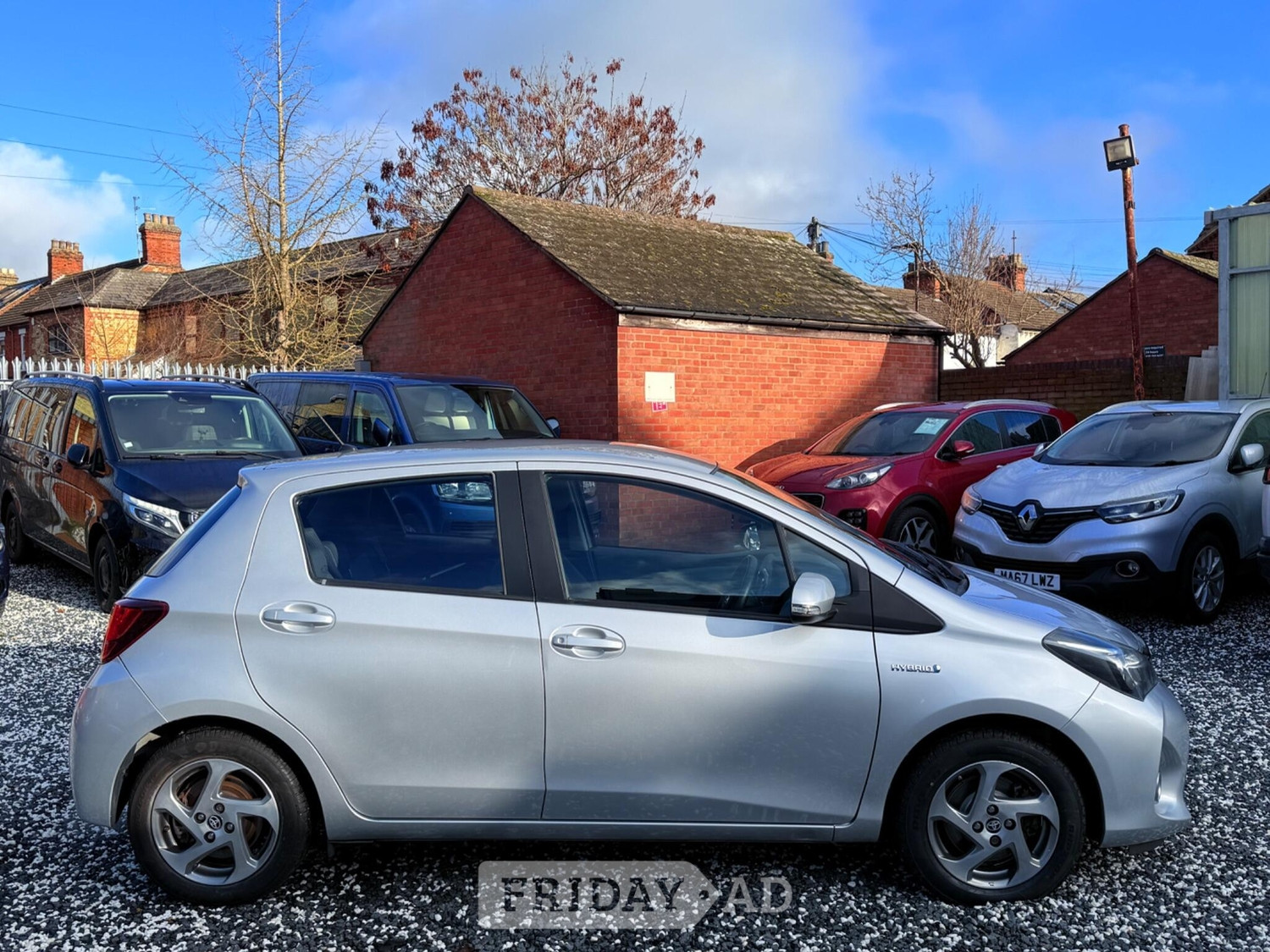 Toyota Yaris 2015 - Cars