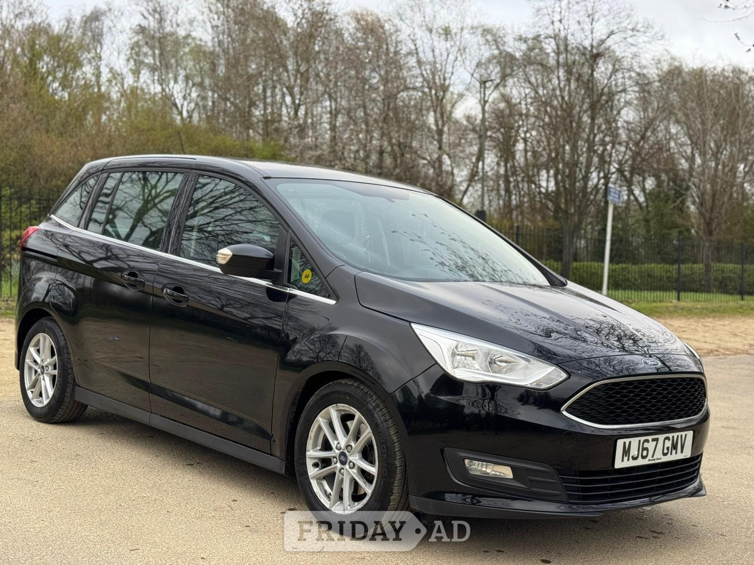 Ford Grand C-MAX 2017 in Hillingdon